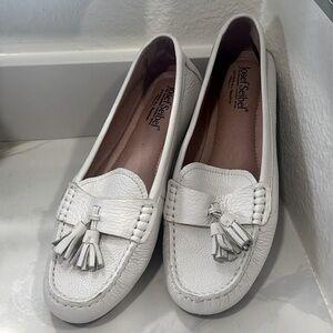 NWT Josef Seibel White Leather Loafers Size 9/Size 39